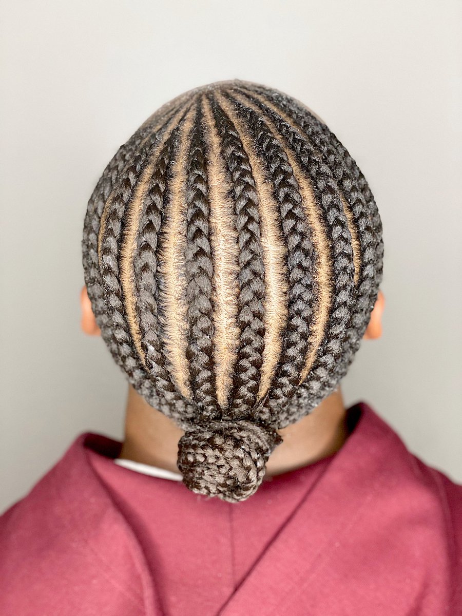 mae_carlie's tweet photo. Here’s a better snapshot of my work yesterday 💪🏽🔥✨
•
•
IG: @cpcreationsss._ 🦋💕
#cpcreationsss #stitchbraids #fortworthbraider #fortworthbraids  #dfwbraider #dfwbraids #knotlessboxbraids #huntsvillestx #shsu #shsu21 #shsu22 #shsu23 #shsu24 #shsuhair #shsubraids https://t.co/9CUHIzmEoP