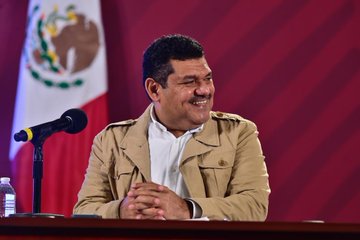 TabascoHOY's tweet image. #OrgulloChoco Así fue la primera conferencia de prensa del nuevo Secretario de @bienestarmx habló del programa #SembrandoVida . Más información en tabascohoy.com