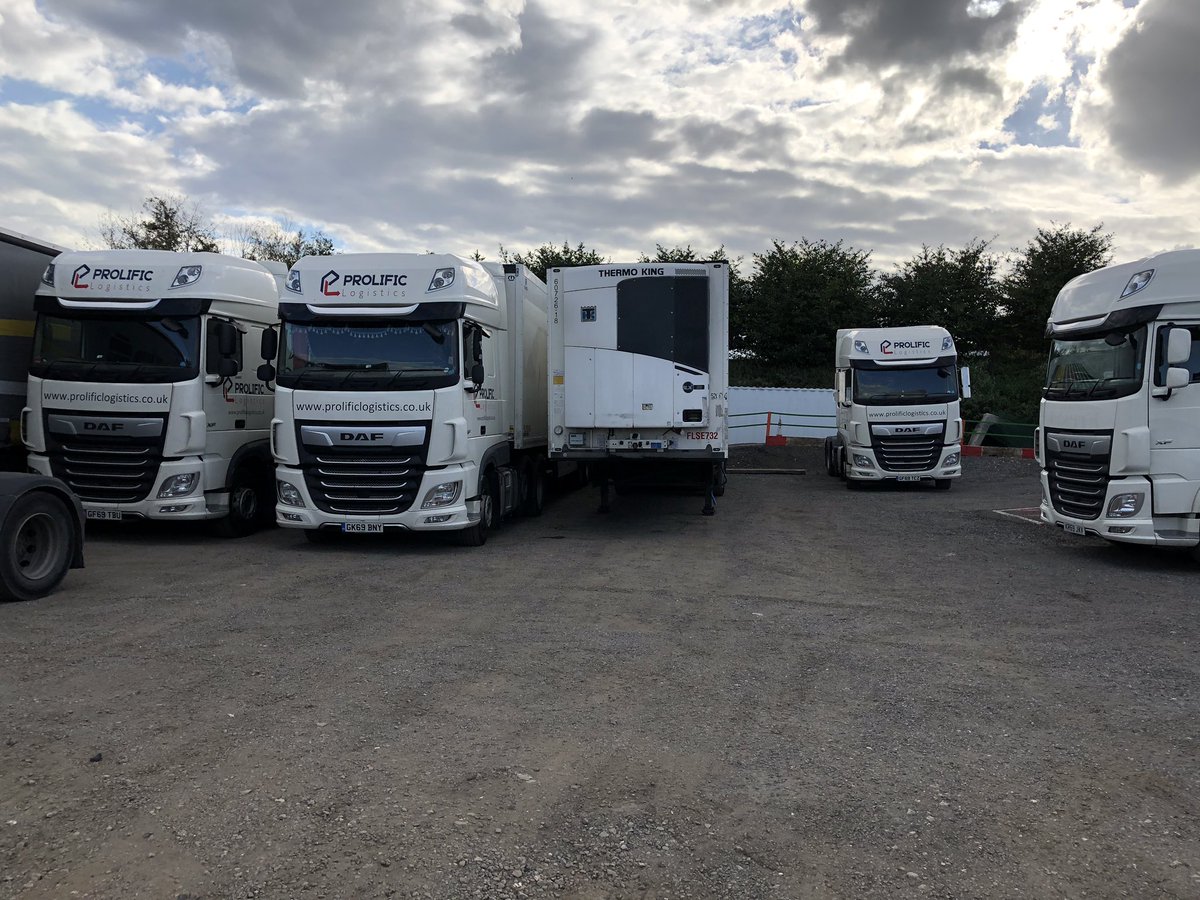 ProlificLogist1's tweet photo. Peace before it starts again in the morning #calmbeforethestorm #logistics #haulage #prolific #logistics #busybusybusy https://t.co/Grq9hIaUri