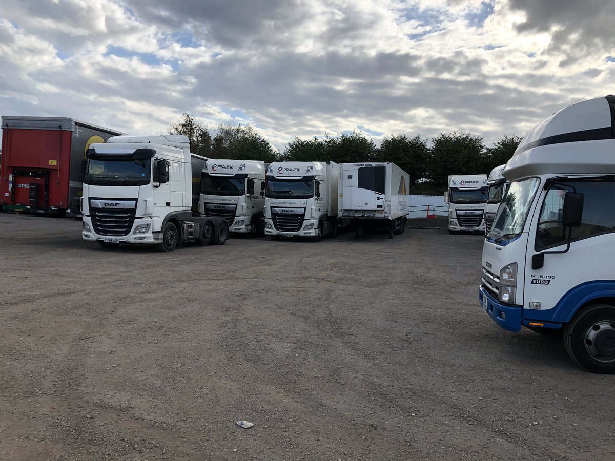 ProlificLogist1's tweet photo. Peace before it starts again in the morning #calmbeforethestorm #logistics #haulage #prolific #logistics #busybusybusy https://t.co/Grq9hIaUri