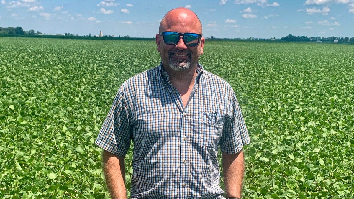 PAR_AgReviews's tweet photo. Sixth generation farmer @JLScottMetzger1 is now saving 10-15% on seed costs by using variable rate technology.
Read more in Scott's Precision Profile here: https://t.co/B9dh94Q4sA
#precisionagreviews #agchat #precisionprofile #agtwitter https://t.co/ckzsT1TPub