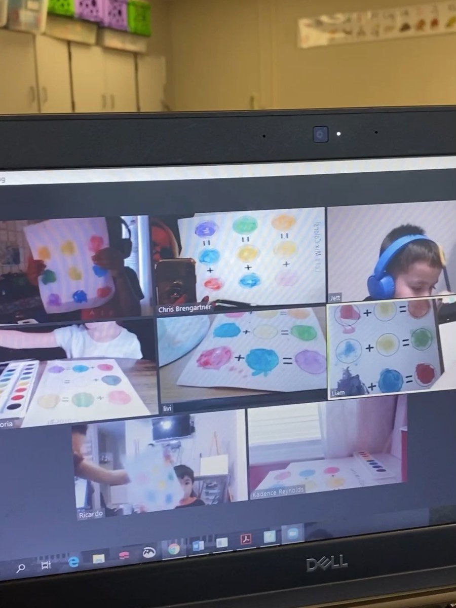 ChrisEWeaver's tweet photo. We are Scientists! Together we predicted, tested and recorded what happened when colors were mixed together! #rockingremote #kindersaregreat #itsworthit @WoParkSharks https://t.co/fRxnD97YYb