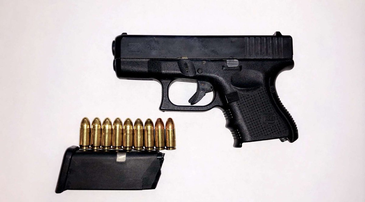NYPD71Pct's tweet photo. Phenomenal job by 71 FIO, 71 Violence Suppression Team, and 71 NCO teaming up to arrest 4 separate individuals in 4 separate instances with 4 separate illegal firearms #Fourlessguns #crownheights #keepingnycsafe https://t.co/5RCBOZLR3O