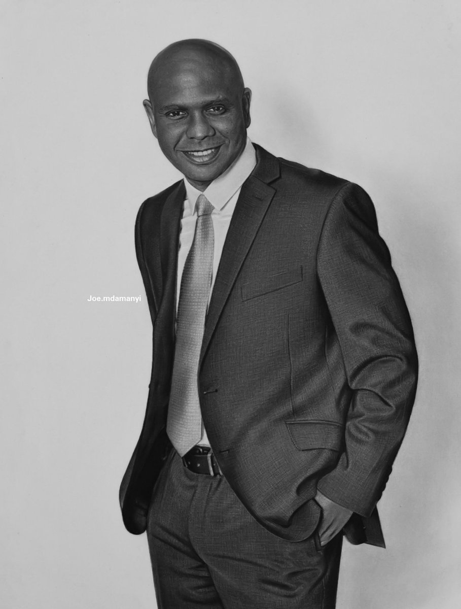 Joemdamanyi's tweet photo. Charcoal and graphite pencil on paper.
Muse: Salim Kikeke @Salym
Size: 45×65cm
Art by Joe Mdamanyi https://t.co/FQROpmUq9T