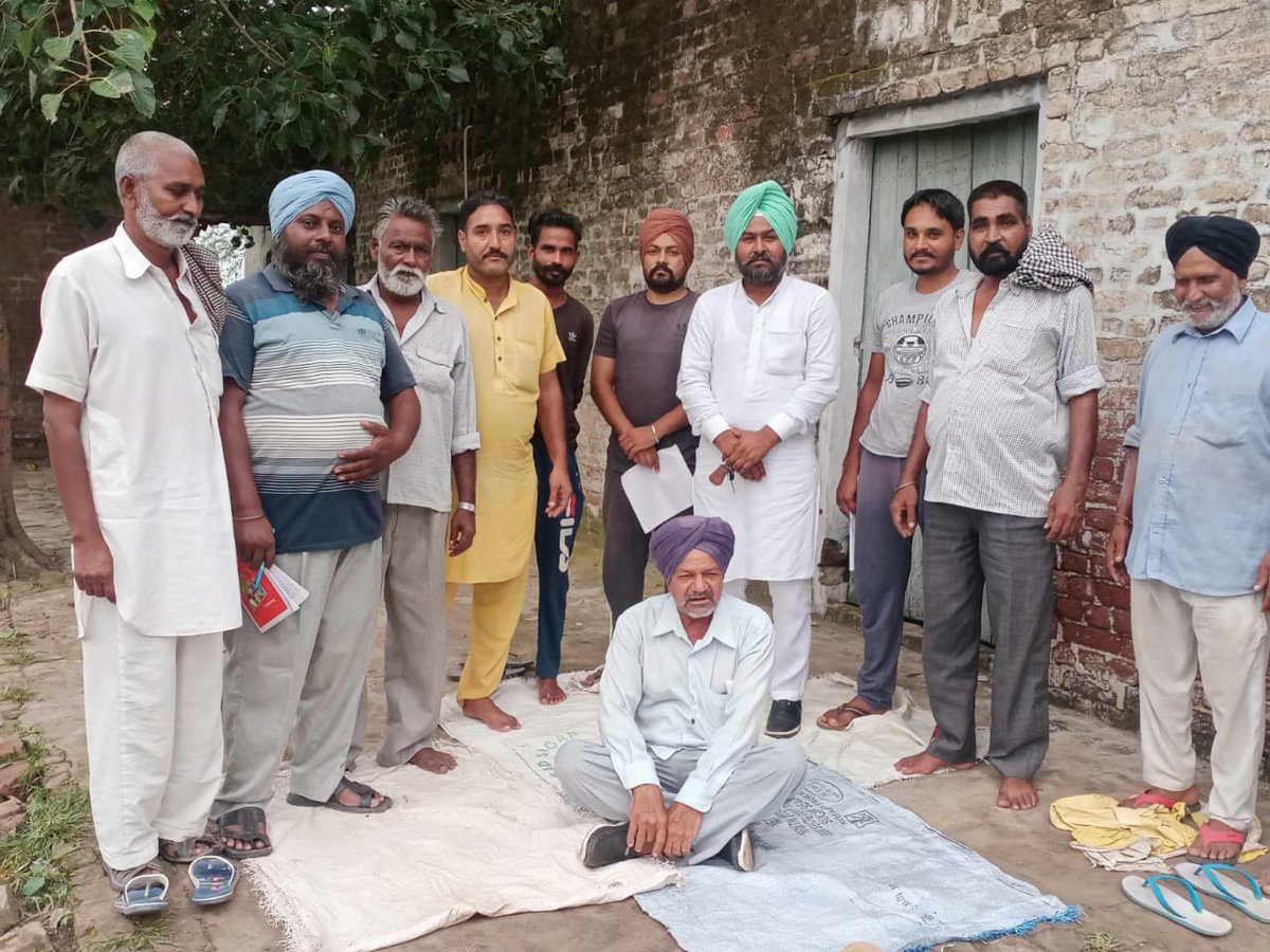 AAPBSJHARWAN's tweet photo. ਹਲਕਾ ਘਨੌਰ,
        
Today Meetings were held by Aap Balwinder Jharwan in villages #Thuha, #Gardinagar, Gharaman and many other villages of Ghanour constituency dist. Patiala. In which he informed the volunteers about the working methods of CM #Arvind_Kejriwal.
Phone: - 7888378188 https://t.co/fasclcl85q