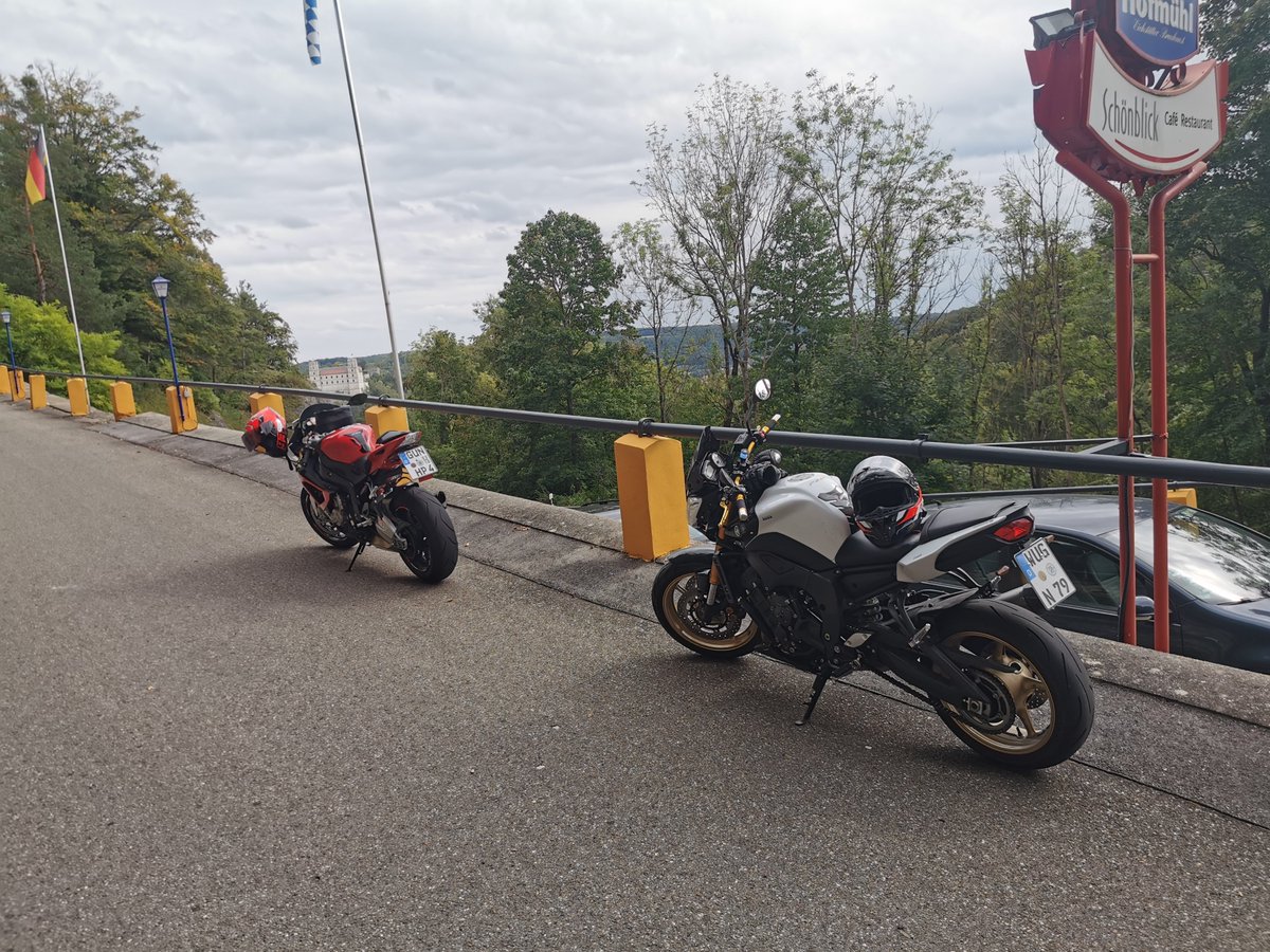 co0ld_r6's tweet image. A lil trip in bavaria with homie.