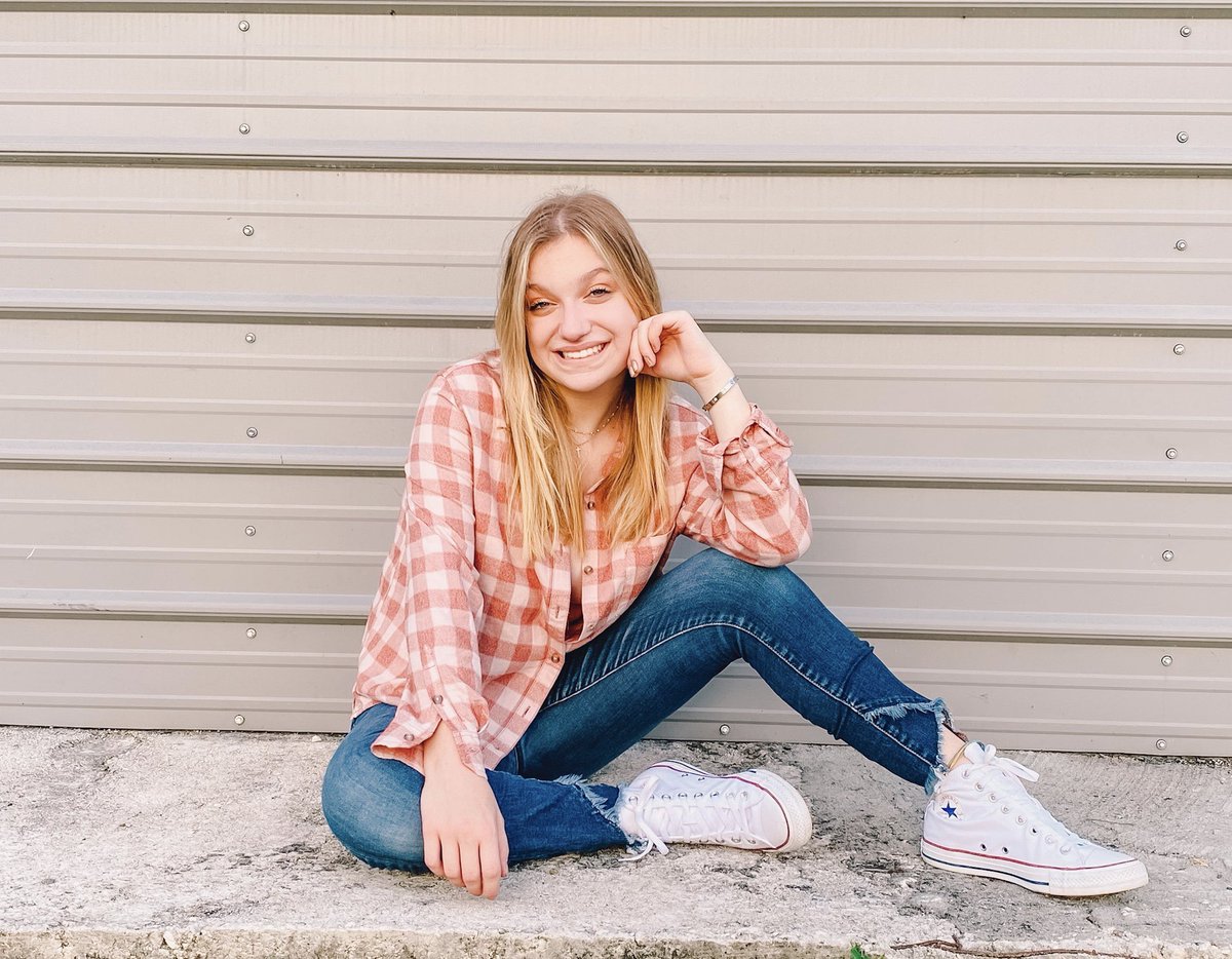 AlyssaMarieCoon's tweet photo. #SundayThoughts

happy sunday 

#YouFarm #countrygirl #countrylife #countrylifestyle #countryliving #instapic #femaleartist #falliscoming #ootd #sunday #allyfans #alyssamariecoon https://t.co/SOm90oJZlw