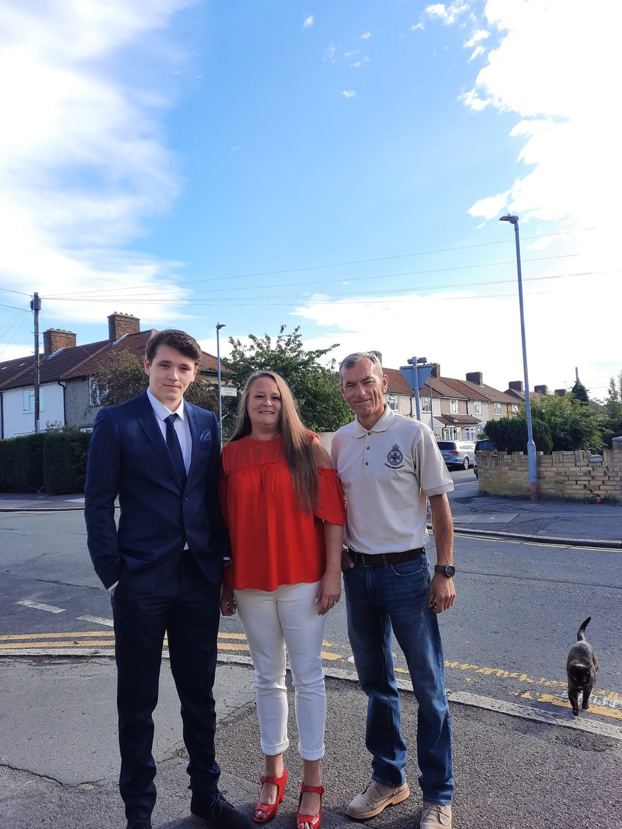 carpyray's tweet photo. My son luke off to Pirbright for his new job British Army https://t.co/AP4YgnMInA