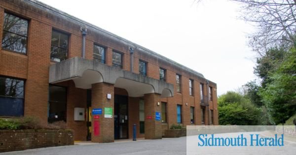 buff.ly/3lNSh7i Appeal issued after former East Devon council CEO dies of asbestos-related cancer