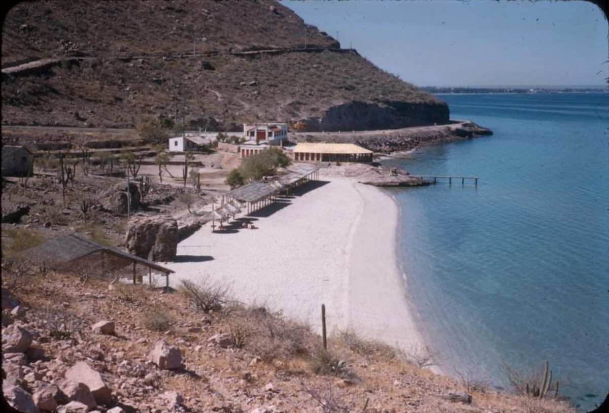 #NostalgiaDominguera: #BCS tiene 2230 kilómetros de costas. Somos el estado con mas litoral de #México. Hagamos un uso racional y ordenado de nuestras playas. Sigamos las indicaciones de la autoridad en esta nueva normalidad. Responsabilidad y solidaridad.
