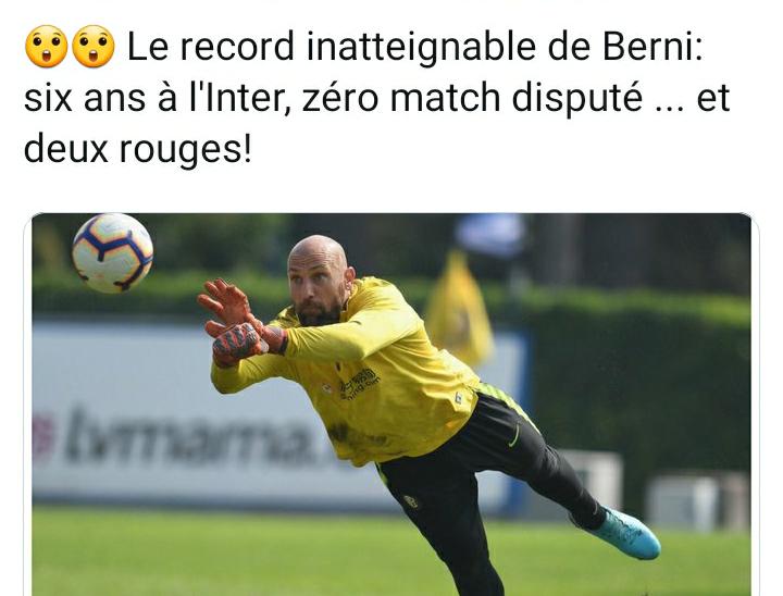 ovedremy's tweet photo. 😫😂😂😂
Sal tap regle ki fèl pran 2 rouj sa yo 😂

@Kens_LM @Voltair___ @JhonnyGeneus1 @DavpromoH https://t.co/3iKbYNedmq