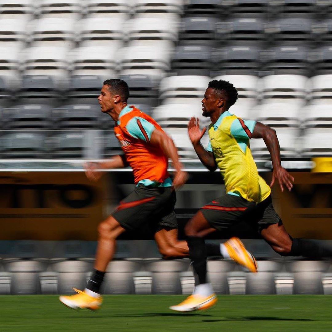 CR7Studios7 tweet media