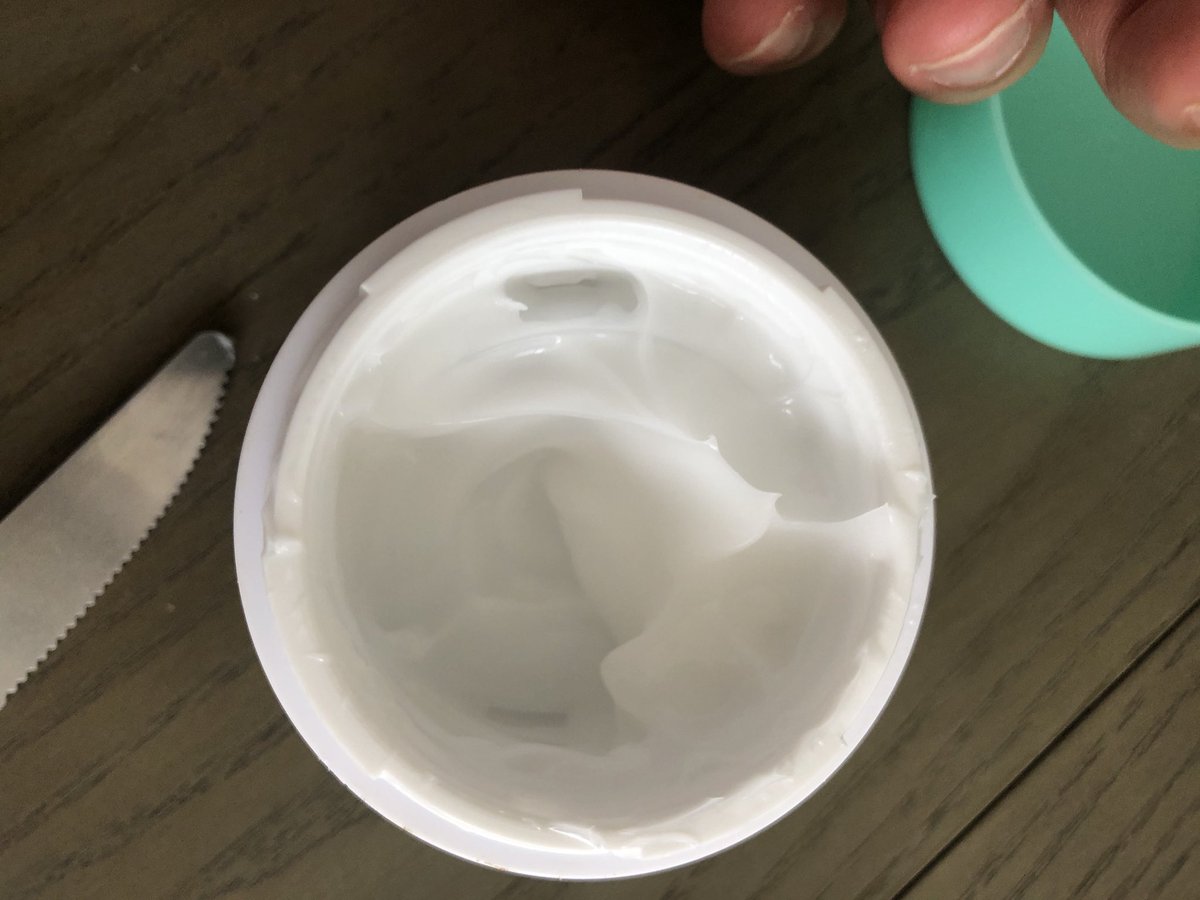 jacksss12's tweet photo. @mydrunkelephant Hey there. I love your products but is this a common thing? I just opened my Protini jar to see if there war anything left because it would not pump any more product and look https://t.co/gmzE8WNbiG