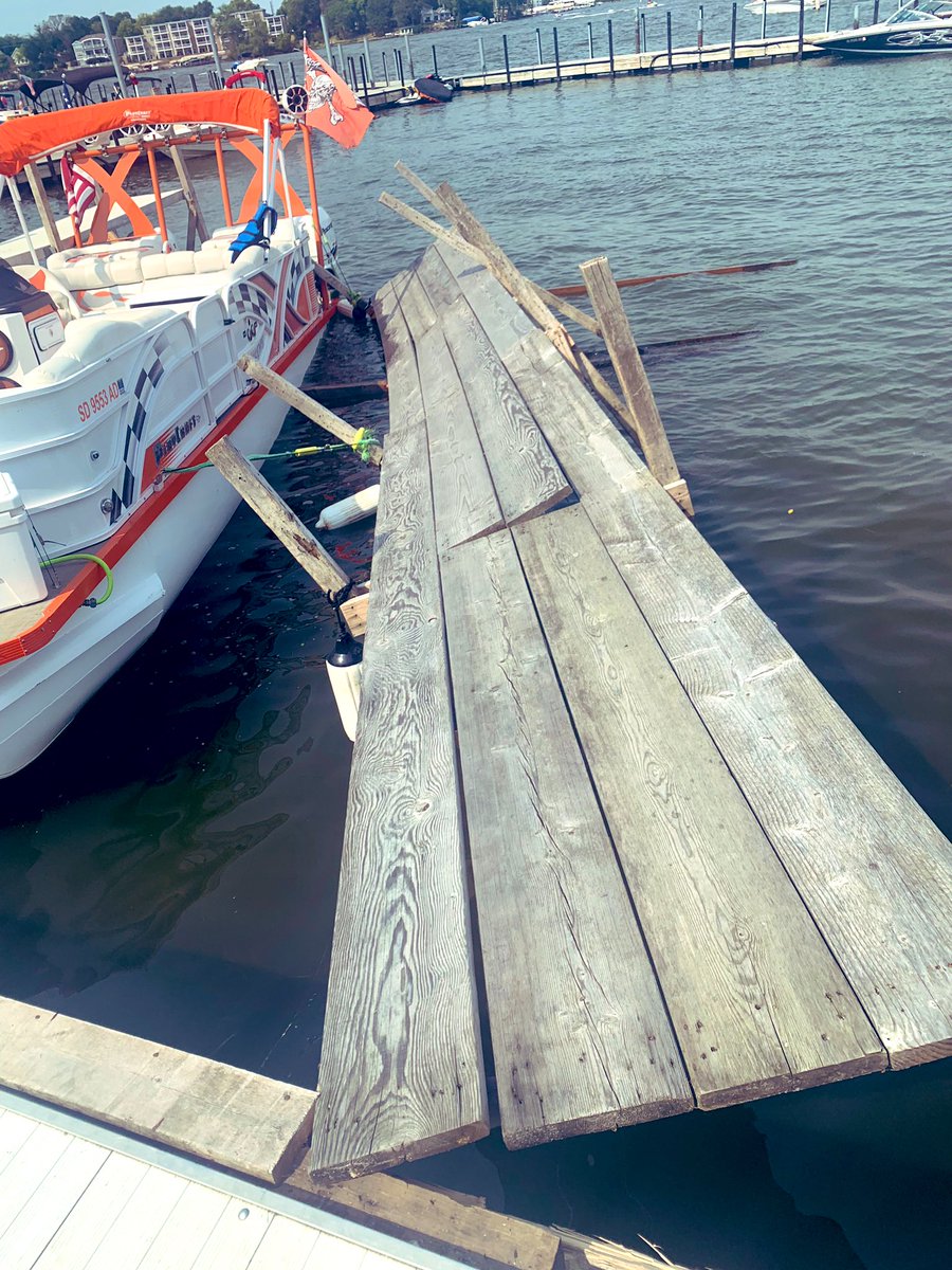 allison_vincent's tweet photo. If this is your boat tied to the dock at Bracco in Boji...you probably want to get out of bed😅🤦🏽‍♀️ https://t.co/oja64rhLwp