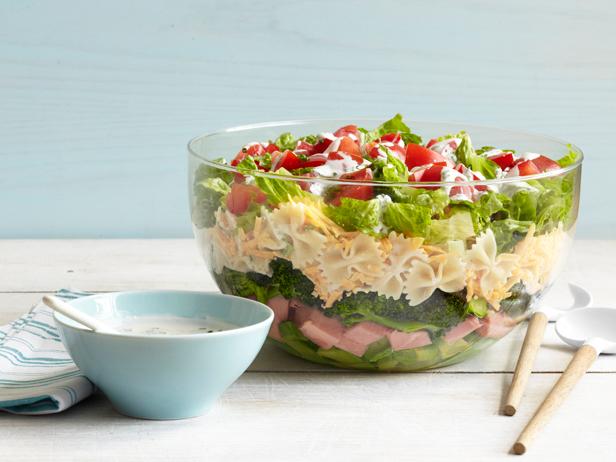 FoodNetwork's tweet photo. Recipe of the Day: 7-Layer Pasta Salad🍴

Get the recipe: https://t.co/O6F8xhVC3t https://t.co/liFkI5G0wr