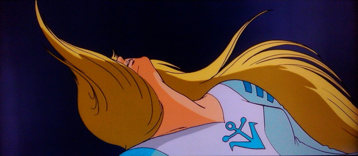 鈍速丸ｆ みやちょん ヤマトよ永遠に のサーシャの 胸元の錨マークと 山南艦長の艦長服の襟 制帽の錨マークと 同じデザインの色違い ヤマト艦長のみ授けられた錨マークの胸に サーシャは頑張ったんだなぁ 古代守とはデザインがちょっと違う