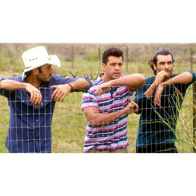 ChrisletChile's tweet photo. Hermanos Gallardo

@AaronDiazMX @GonzaloGarVi @CHRISDELACAMPA https://t.co/8fXjDgNMSt