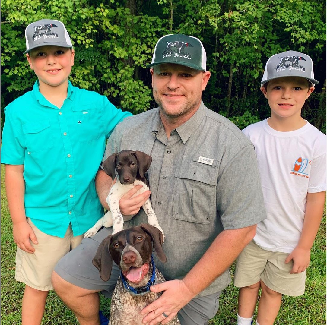 Family + Old South = The perfect Sunday. 

📸 @candaceelmore

#southern #southernstyle #hunting #fishing #huntingseason #oldsouthapparel
- Shop Online at OldSouthApparel.com