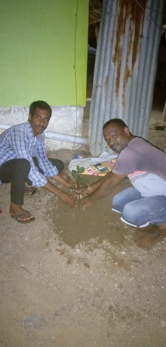 Remosakthi777's tweet photo. Cake cutting and tree sapling was planned celebration by #தருமபுரிமாவட்டதலைமை #7yearsofVVS @Siva_Kartikeyan @AllIndiaSKFC @mohandasspugal @AnandSkfc @navneth @DharmapuriSKFC @Shenbagarajk1 @venkat_sparks @Kaushik_SK_ @Ashokskblood @AshokKumarSkfc https://t.co/i9C1mLNTnt