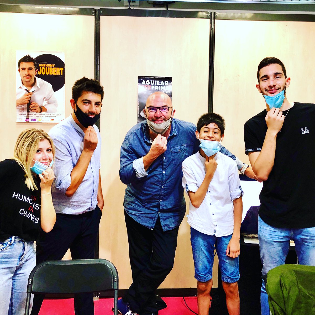 EventsSoldier's tweet photo. Nous le suivons depuis 2013, il avait ému le public de la #SiestaSTalent en 2017, et ajd, il nous a fait l’honneur d’une visite sur notre stand du Salon #VivaAssociations à #Cannes.

Bravo Ilan, nous sommes très fiers d’avoir pu participer, à notre modeste place, à ta réussite ! https://t.co/XfDBV7yR0F