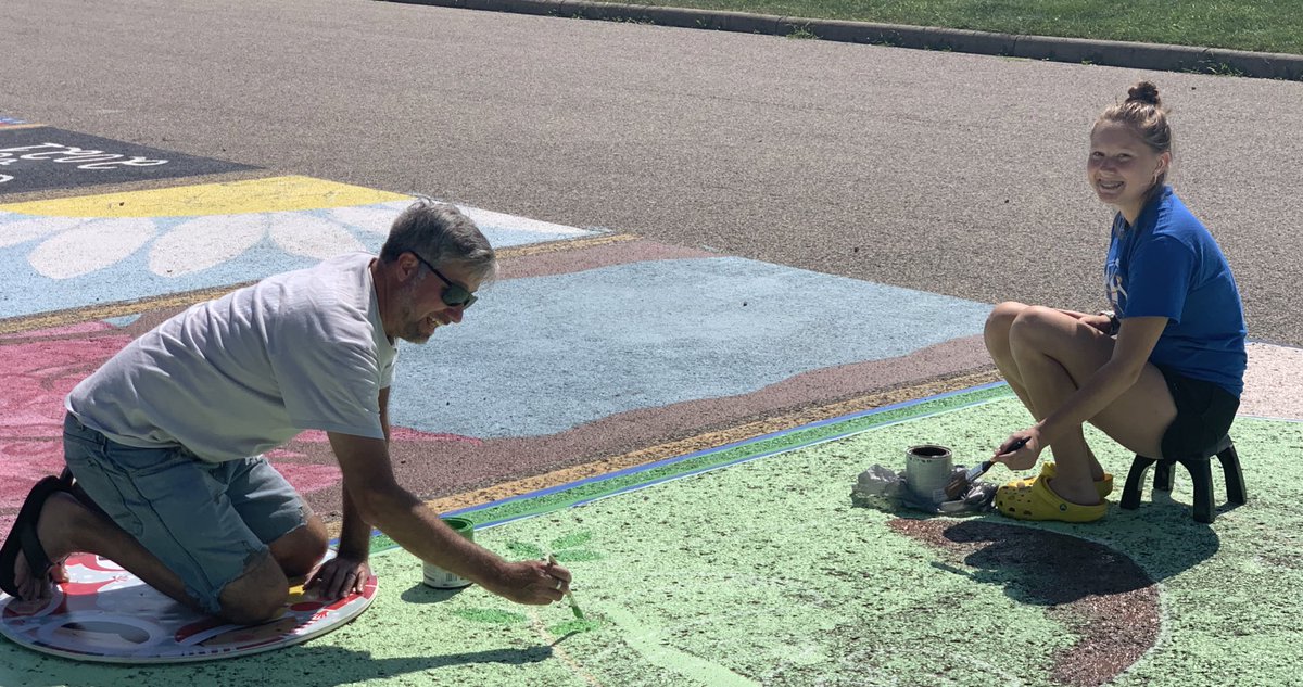 ZCSBlueDevils's tweet photo. The WM Tornado families are taking advantage of the beautiful weather and painting parking spots. #TheStormIsBrewing!
#FunAlongTheWay #WMPride @WestMSports @Shawg12 https://t.co/L3OGcVmlzf