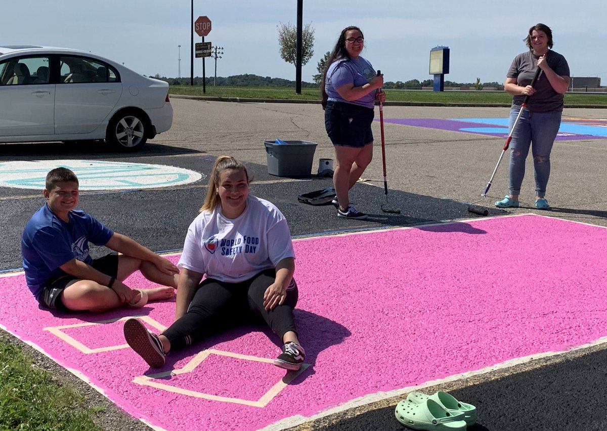 ZCSBlueDevils's tweet photo. The WM Tornado families are taking advantage of the beautiful weather and painting parking spots. #TheStormIsBrewing!
#FunAlongTheWay #WMPride @WestMSports @Shawg12 https://t.co/L3OGcVmlzf