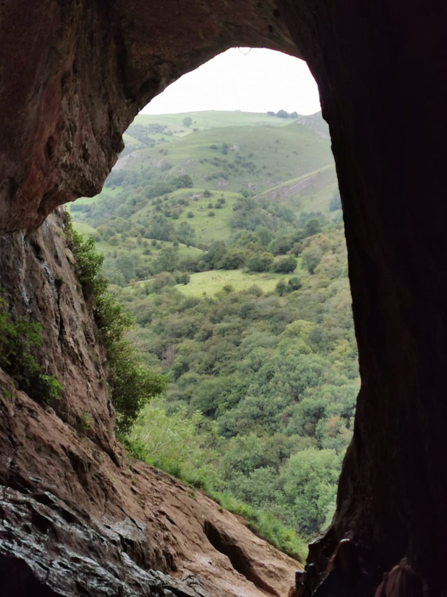 MariaPrincipe19's tweet photo. Fab day with fab friends #Thorscave #stafforshire  #beautifulengland https://t.co/cJ1zpX8ilI