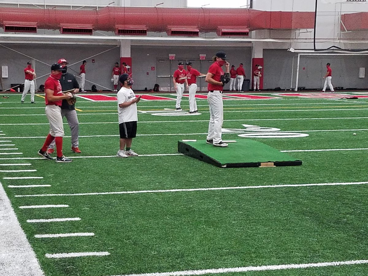 NIU_Baseball's tweet photo. Huskieball back at it again this morning. No rain outs in Dekalb!!!!
#DoingItRight #DoingItSafe #MaskUp https://t.co/WZyZazs85o