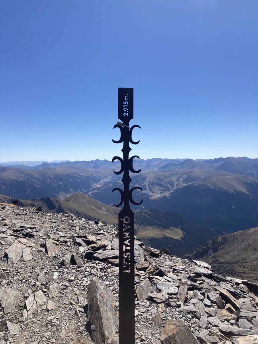miniexplorersp's tweet photo. 3 días en Andorra: #montmagic @granvalira, #valldesorteny y #estanysangonella.
Esto el es paraíso 😍⛰🌿🤟 https://t.co/LNe0wKkXae