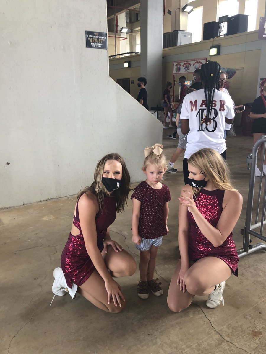 only1tommadden's tweet photo. I can’t tell you how sweet these two #TexasStateStrutters were to my granddaughter 😻 She gets scared when the cannon goes off so to cheer her up we went 👀 for @TXSTBoko at halftime & could only find these sweet ladies to put a smile back on her face😽 https://t.co/PXWGyCSipL