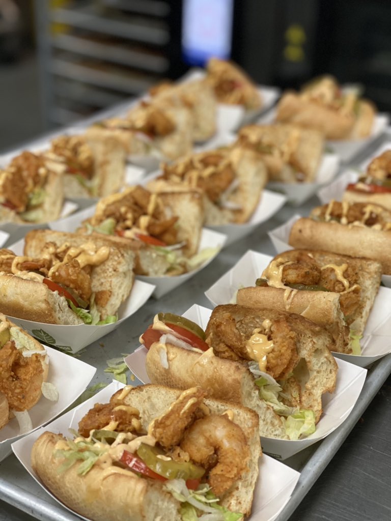 LuckiiChef's tweet photo. CAUSE I DO THIS #JUSYOURLUCK #BIGBANKBRIZZLE @jusyourluck @LightSkinKeisha #CATERING https://t.co/34ErBde0R5