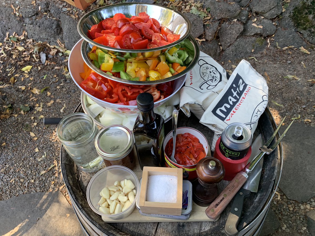 Portland_Beer's tweet photo. It’s go time. 🥘🔥🍻 https://t.co/hD7jaYSZkU