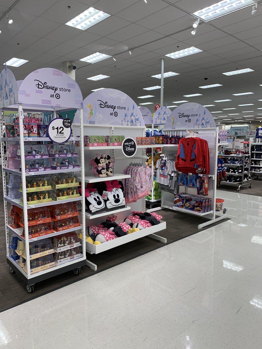 The Disney Shop is here at T-2781! I had so much fun with this set and the guests are already loving it. #worksomewhereyoulove #2781