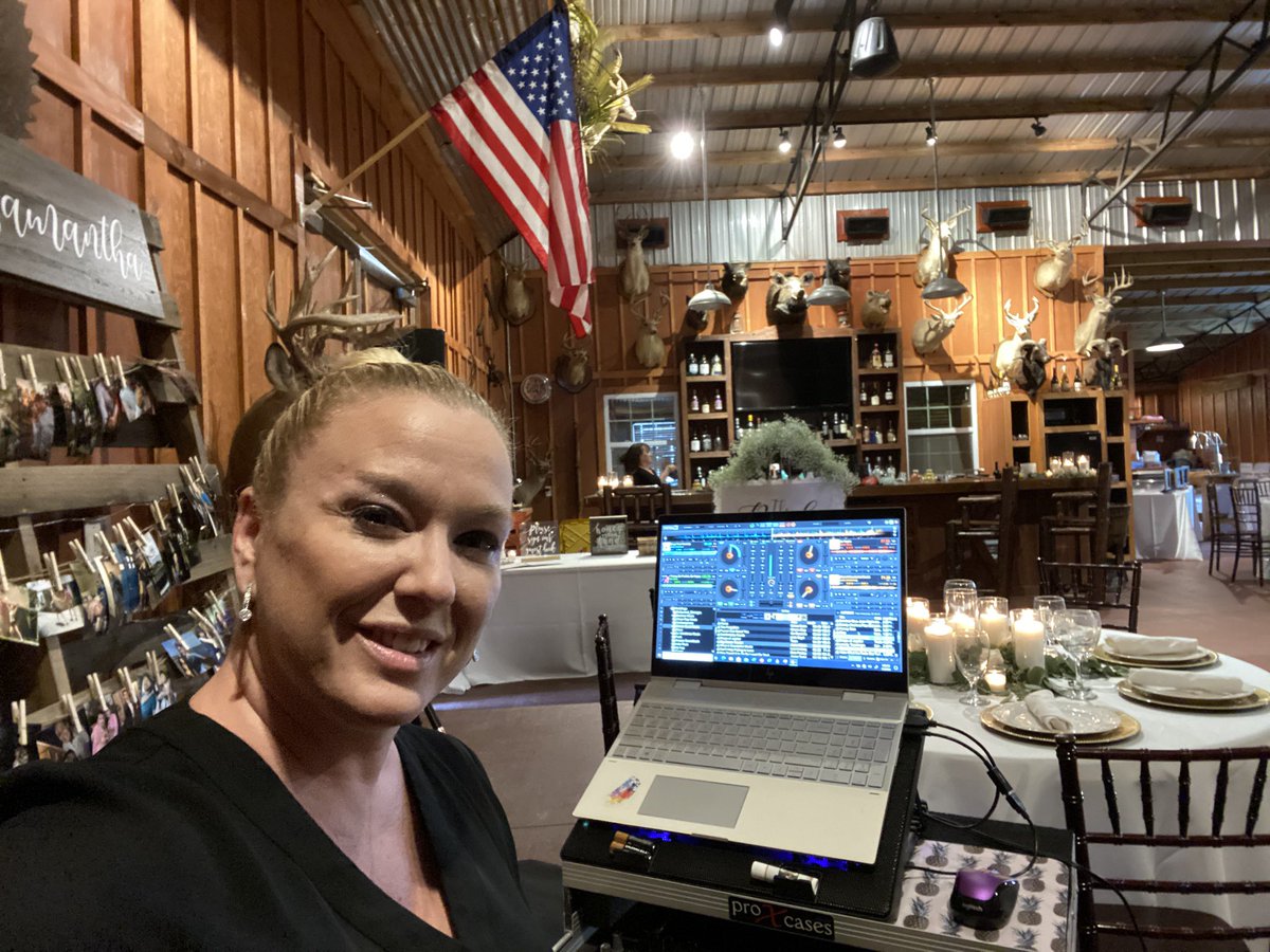 edwardscl06's tweet photo. Getting ready to DJ for an awesome couple at a beautiful farm! @GTSEntertain #bestjobever https://t.co/8nve8zwGfm