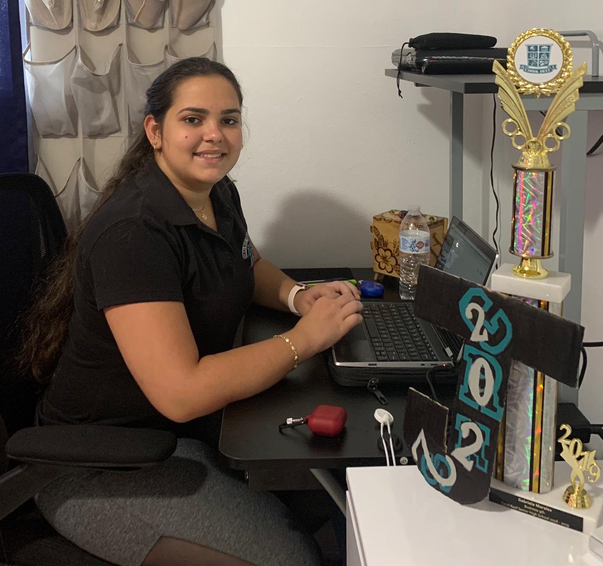 ReefFbla's tweet photo. FBLA Officers had a great virtual first week! We’re looking forward to a great school year ✨🐟 @AofCrhs @sr_reef @PTSACoralReefHS @MDCPS @MiamiSup @FBLA_National @FloridaFBLA_PBL #reefdoesitbetter #reeffbla https://t.co/GVCu7vEoz9