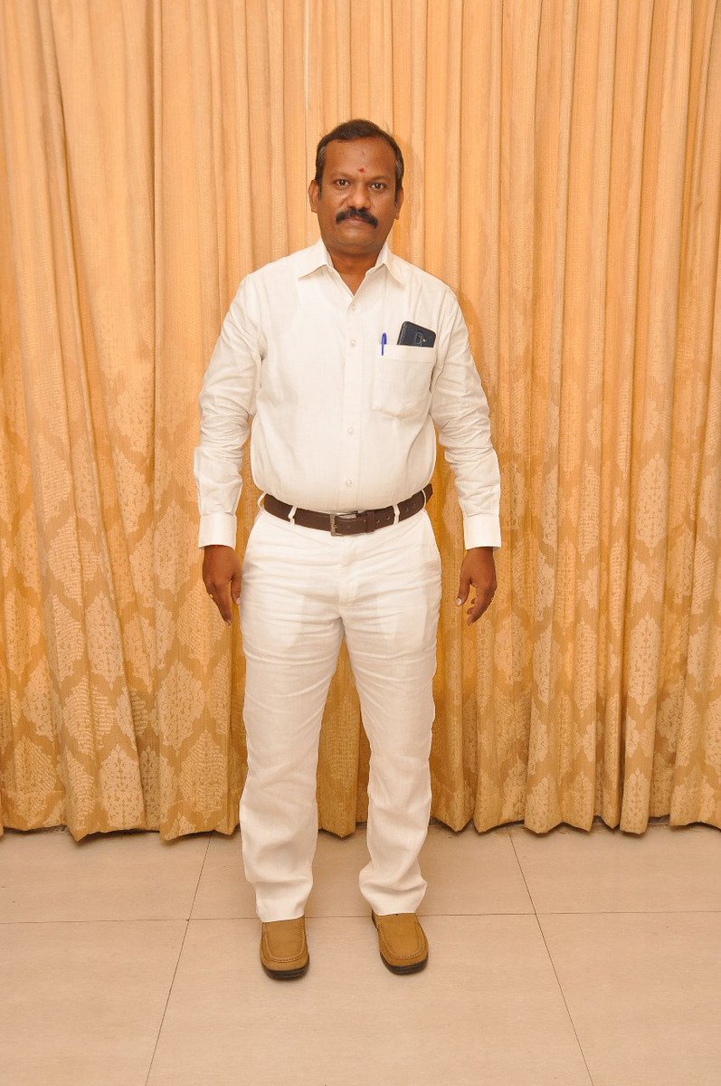 VidivelliTrichy's tweet photo. சட்டமன்றத் தேர்தலுக்கு  சில மாதங்களுக்கு முன்பு #தமிழ்நாட்டில் #திரு. #ரஜினிகாந்த் என்ற #அலை #வீசும்!!
அனைத்து கட்சியில் இருக்கக்��ூடிய #உண்மையான, #நேர்மையான #சில #அரசியல்வாதிகள், #தொழிலதிபர்கள், #ஓய்வுபெற்ற_அரசு_அதிகாரிகள்மற்றும்
சினிமா பிரபலங்கள் இணைவார்கள்.

 சில மாதங்களில்! https://t.co/uMVlymZaOZ
