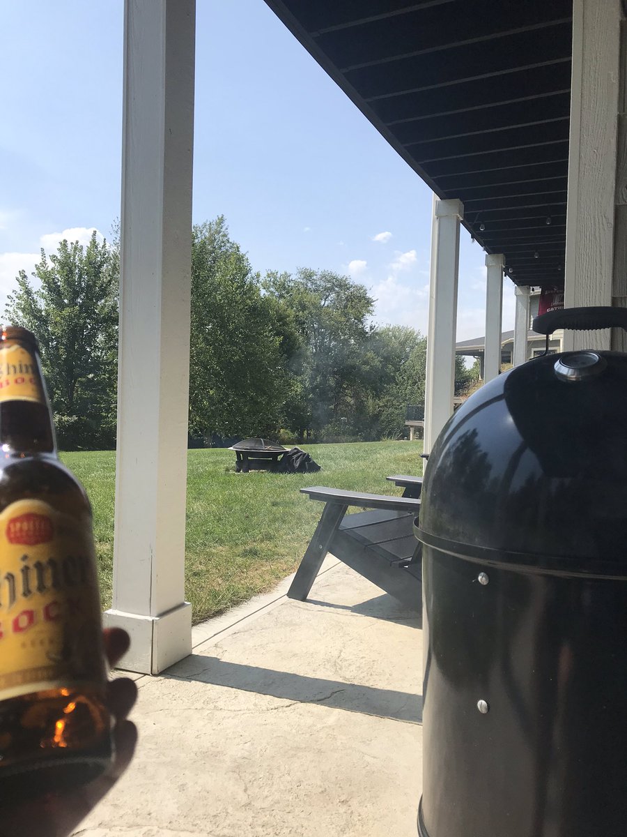 koerner_gary's tweet photo. Due to the @bigten #leadership #debacle, going to smoke ribs &amp; try to ponder why any leader would “not vote per se”to cancel several weeks ago. 

Oct 3rd plan would have been looking pretty darn good about now. 

#EpicFail  #collateraldamage #rushtojudgment  @KevinFWarren https://t.co/cMnWkH2wKS