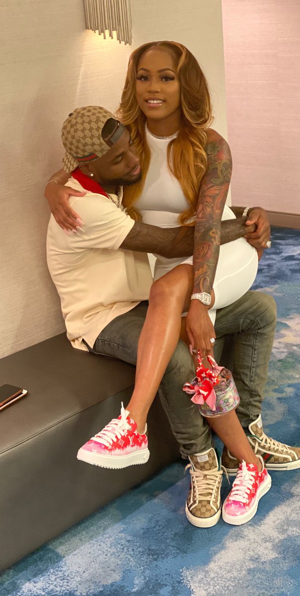 RudeBoi79_'s tweet photo. We Getting Married Ona Beach 😂💍❤️ https://t.co/PMwMzvbUdQ