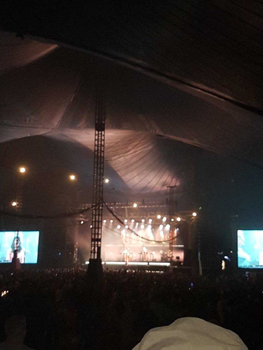 ShaneJDA1994's tweet photo. @321Kieran @pinkfloyd @DavidBowieReal @paulisanoonan @IndieBuddie1 @StateLights @Aoife_N_Frances @elai_malo @niamhreganmusic @OneMorninAugust @radionova100 Four of my favourite sets at #ElectricPicnic2018 @delorentos @wolfalicemusic @theminutes @st_vincent #novaEP Delos defo #1! ๐ https://t.co/sYlotiCom0