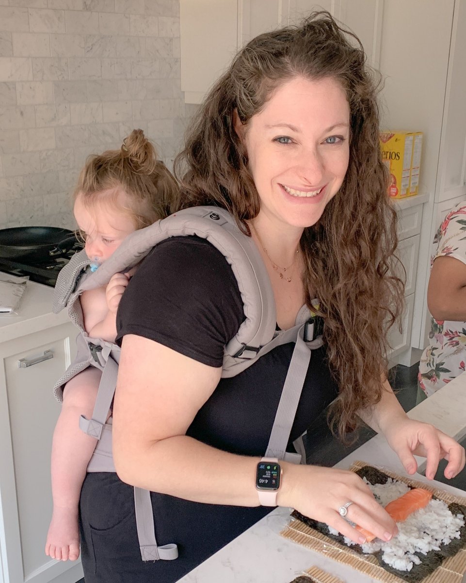 babyledsleep's tweet photo. This cutie is in the middle of @thewonderweeks #leap10 and needs a whole lot of extra cuddles.
Nothing like making sushi with a baby on your back, amirite? 🤣
But this is a perfect example of why being a responsive parent is so important.
When you baby needs:
💙 Extra co https://t.co/MtUiQib2aC