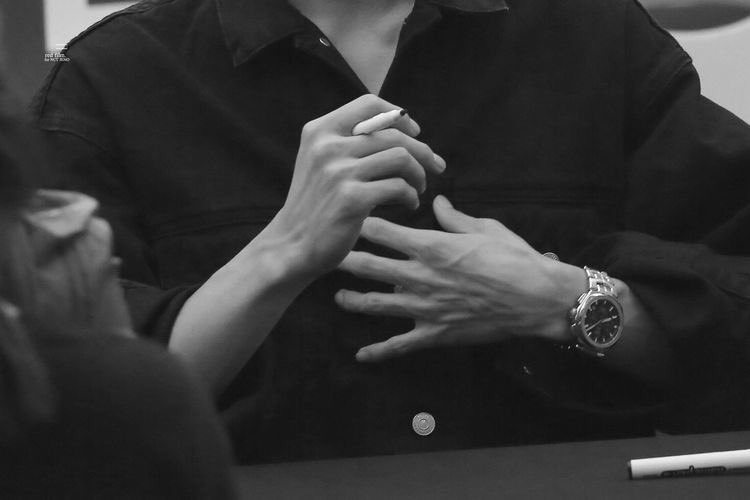 xxRENny_'s tweet photo. 𝙍𝙀𝙉_ https://t.co/cvQ7TbLv3a