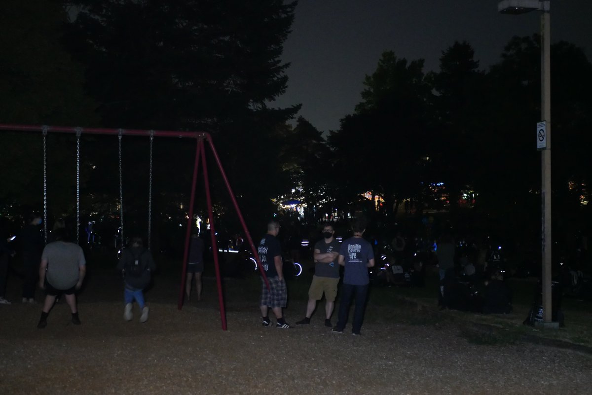 Starting up a thread of photographs from last night 9/5-9/6. These will be in chronological order with a short caption on each.2045-2106 Large gathering at Ventura Park, as march moves onto Stark LRAD warns protesters to remain in park.  #pdxprotest  #blacklivesmatter    #blm