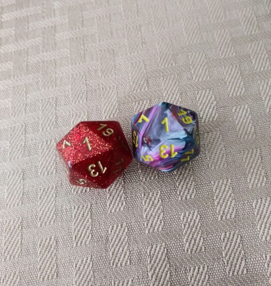 a_peppermintfox's tweet photo. Aerisi just wants to hit something with her hammer guys 😭
#dndfails https://t.co/ZemeqdfSlp