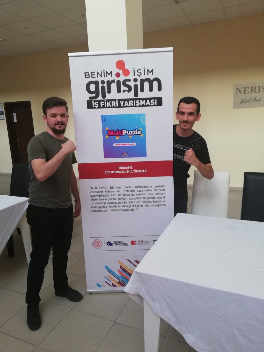 trdgamecom's tweet photo. Özlenen günler....

Benim işim girişim yarışması II. Döneminde II. Olduğumuz MultiPuzzle projemizin standında kurucularımız @ozell_nr ve @yucemert1 ile çekilmiş bir an 😊😊 https://t.co/w85KlTE4qq