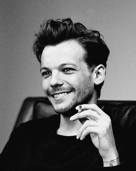 PatillaShow's tweet photo. @965TDY I vote Louis Tomlinson (@Louis_Tomlinson) for #ArtistoftheSummer @965TDY https://t.co/G47KAXHxod