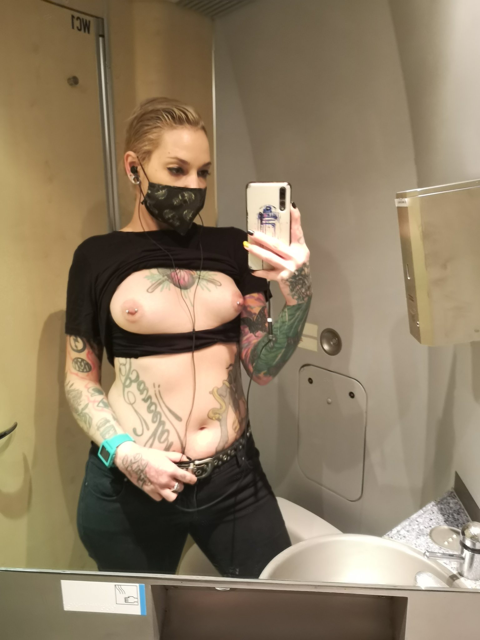 2 pic. Back to Barcelona and available for shootings and companion. showsilviarubi@gmail.com De vuelta a Barcelona y disponible para rodajes y citas! showsilviarubi@gmail.com 💶💶💶💶 https://t.co/3vaQMYBQJV