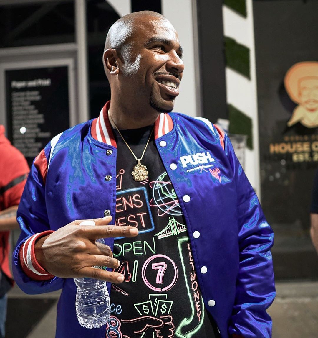 revolttv's tweet photo. Happy Birthday to our REVOLT fam @noreaga 🎈🎉 https://t.co/GEXgCjrAi2