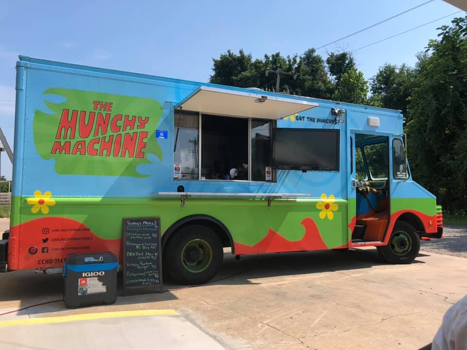 FatherOfBen's tweet image. Viewing Party: @TheLarimer taproom patio seating opens at 2pm for pregame drinks! - thelarimer.com Food will be provided by The @MunchyMachineFT! - munchymachine.com #TheLarimer #TheMunchyMachine #DOOP