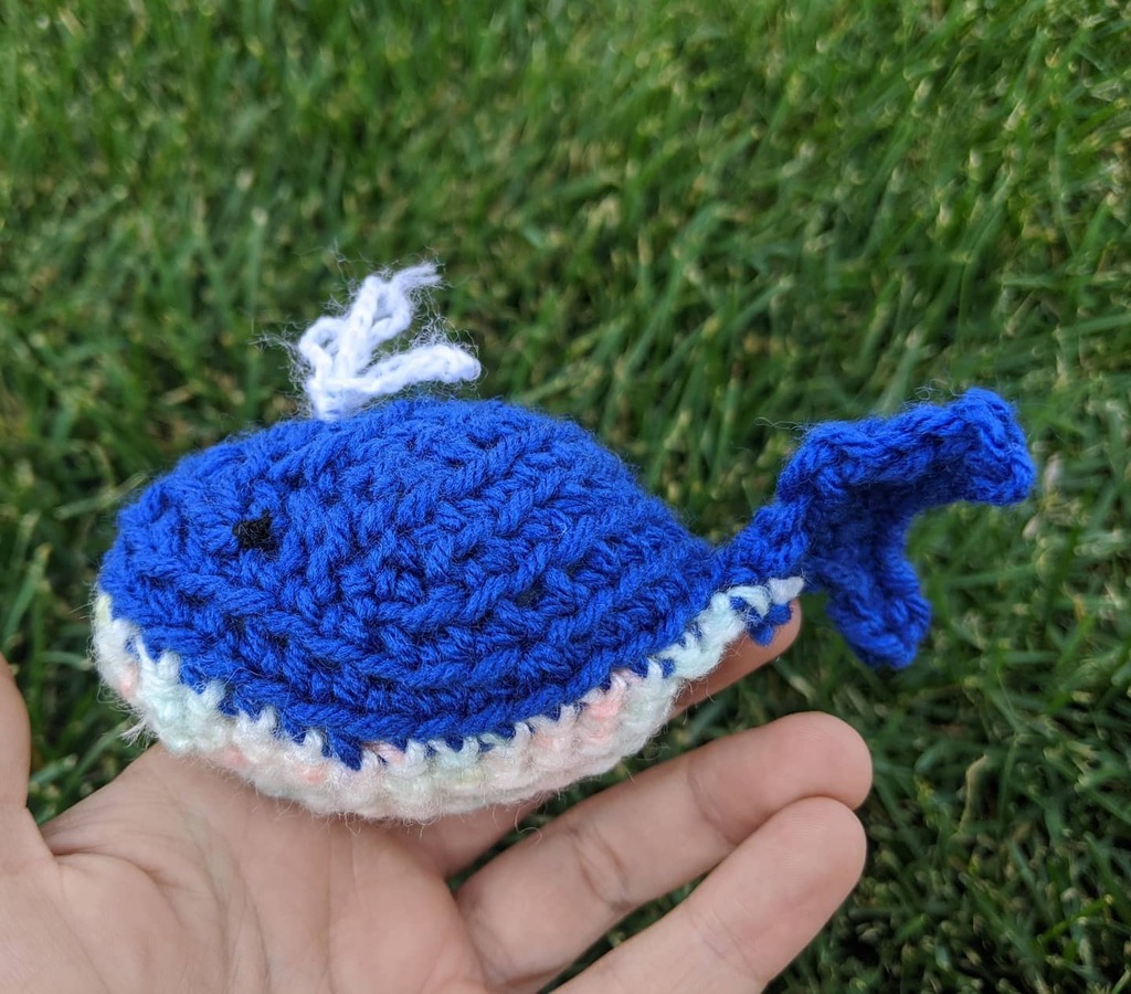 GodessFae's tweet photo. Picking up textile crafts again and trying my hand at crochet!

#whale #crochet #diy #craft #baby #yarn https://t.co/QikpeHDQRx