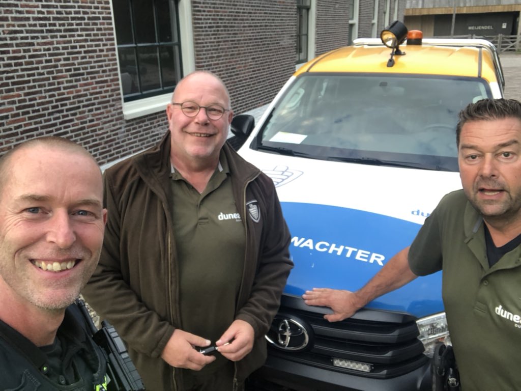 Vandaag een dagje over de schutting kijken bij de buren van <a href="/Dunea/">Dunea</a>. Vandaag samen met <a href="/duinwachter/">Duinwachter Ruben</a> en @DuinwachterLeo op surveillance. Zij hebben pas een grote wijk van wel 2500 hectare.